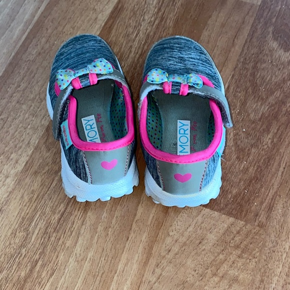 Sketchers shoes - Picture 3 of 5